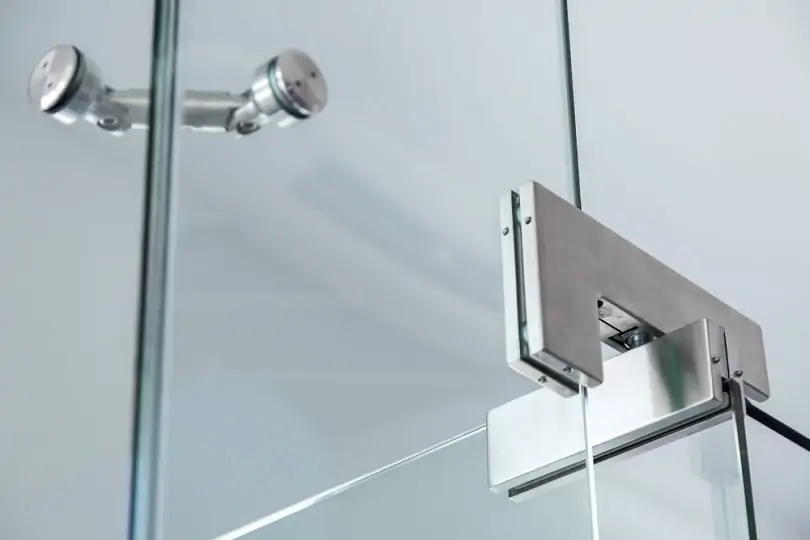 clean shower door glass 