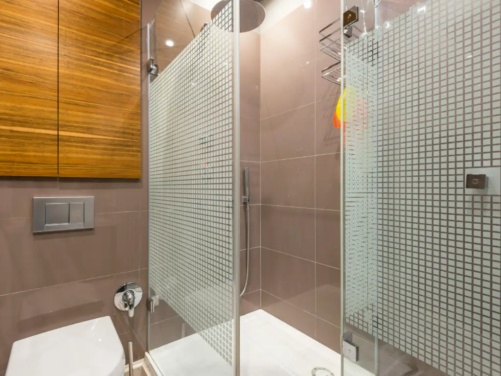 single slide vs dual slide shower doors 5