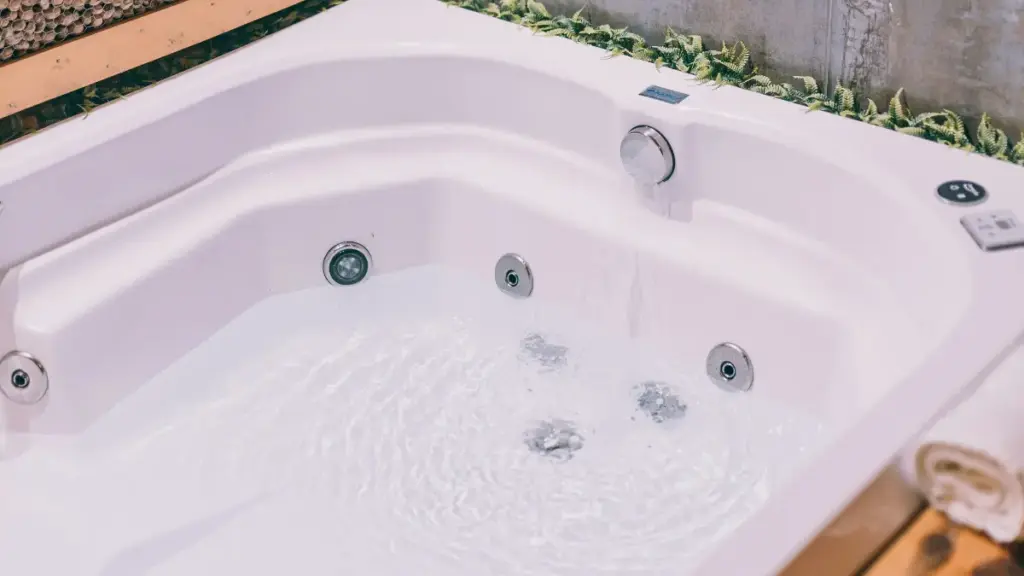How Much Does It Cost to Replace A Bathtub?