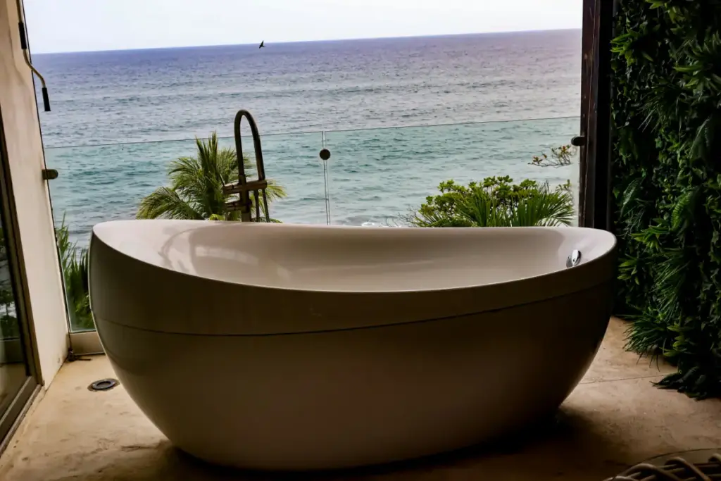 how much does it cost to replace a bathtub​ 3